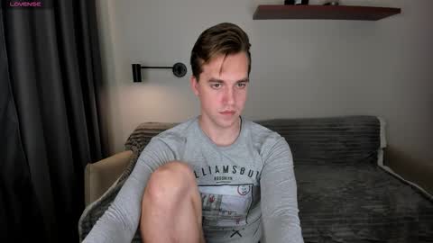 Snapshot of dr_your_dream chatting on October 17, 2025, 10:12 pm Mervin online show from October 17, 2025, 10:12 pm