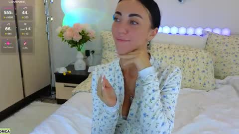 Snapshot of dragoncutey chatting on September 18, 2025, 8:44 pm Katya online show from September 18, 2025, 8:44 pm