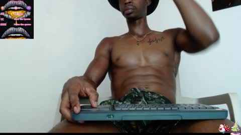 Snapshot of drake_brown_23 chatting on January 11, 2025, 4:59 am Drake 23 online show from January 11, 2025, 4:59 am