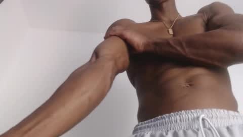 Snapshot of drake_brown_23 chatting on November 28, 2025, 9:17 pm Drake 23 online show from November 28, 2025, 9:17 pm