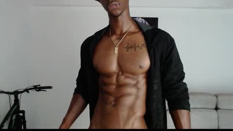 Snapshot of drake_brown_23 chatting on March 4, 2026, 5:13 am Drake 23 online show from March 4, 2026, 5:13 am