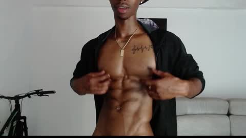 Snapshot of drake_brown_23 chatting on March 19, 2026, 7:01 am Drake 23 online show from March 19, 2026, 7:01 am