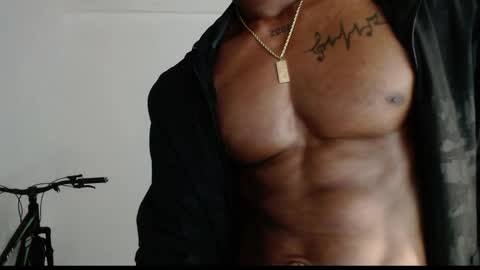 Snapshot of drake_brown_23 chatting on April 13, 2026, 9:31 pm Drake 23 online show from April 13, 2026, 9:31 pm