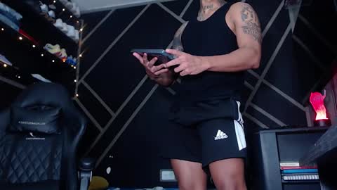 Snapshot of drake_jhonson08 chatting on November 8, 2025, 5:18 am Drake online show from November 8, 2025, 5:18 am