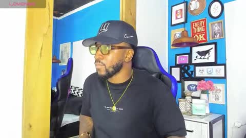 ---Drake--- online show from October 25, 2025, 5:59 am