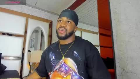 ---Drake--- online show from November 21, 2025, 2:49 pm