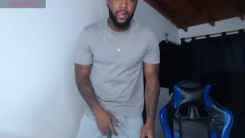 Snapshot of drake_nassir4 chatting on June 11, 2026, 5:38 am ---Drake--- online show from June 11, 2026, 5:38 am