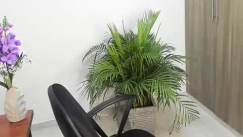 Snapshot of drake_the_kingmaster chatting on October 20, 2025, 1:39 am ig kingmaster777 online show from October 20, 2025, 1:39 am