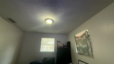 Snapshot of drakoblush chatting on May 7, 2026, 3:39 pm Dru online show from May 7, 2026, 3:39 pm