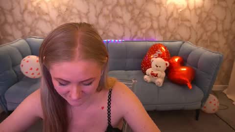 Snapshot of dramaquenn chatting on February 15, 2026, 7:51 am Lina online show from February 15, 2026, 7:51 am