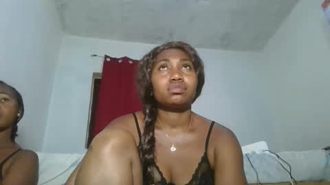 Snapshot of drasomaralda chatting on November 11, 2025, 1:00 pm drasomaralda online show from November 11, 2025, 1:00 pm