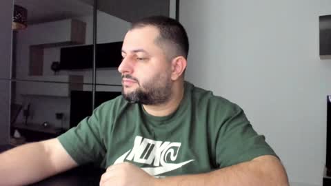 Snapshot of draven_a chatting on January 15, 2025, 4:15 am Draven A online show from January 15, 2025, 4:15 am