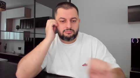 Snapshot of draven_a chatting on January 24, 2025, 9:28 am Draven A online show from January 24, 2025, 9:28 am