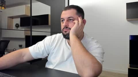 Snapshot of draven_a chatting on February 1, 2025, 7:44 pm Draven A online show from February 1, 2025, 7:44 pm