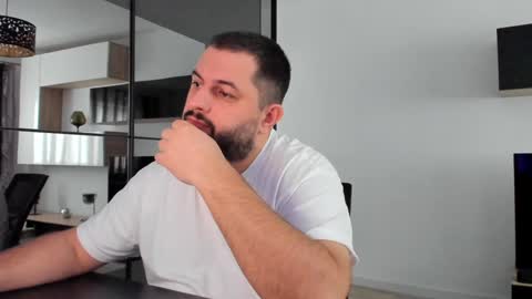 Snapshot of draven_a chatting on February 3, 2025, 12:03 pm Draven A online show from February 3, 2025, 12:03 pm