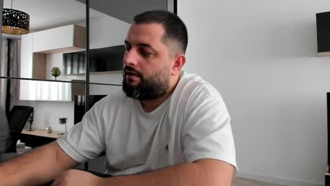 Snapshot of draven_a chatting on February 14, 2025, 9:34 am Draven A online show from February 14, 2025, 9:34 am