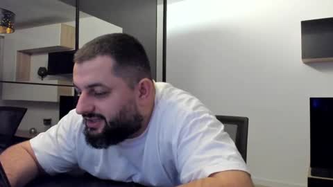 Snapshot of draven_a chatting on February 28, 2025, 8:07 pm Draven A online show from February 28, 2025, 8:07 pm