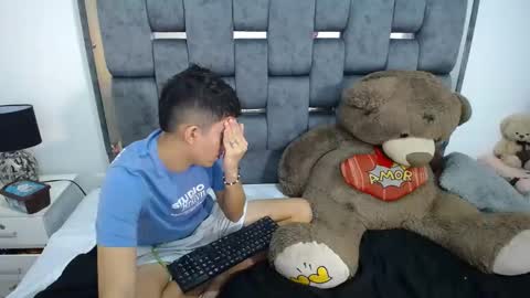 -- nicolle and jhon -- online show from March 2, 2025, 2:19 am