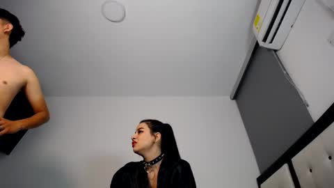 Snapshot of dravith_and_valery chatting on June 14, 2026, 3:08 am -- nicolle and jhon -- online show from June 14, 2026, 3:08 am