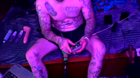 Snapshot of dreaded_folks chatting on October 29, 2025, 4:26 am dreaded_folks online show from October 29, 2025, 4:26 am