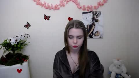 Mari online show from March 4, 2026, 7:03 am