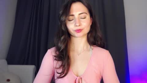 Nicole online show from January 26, 2025, 5:44 pm