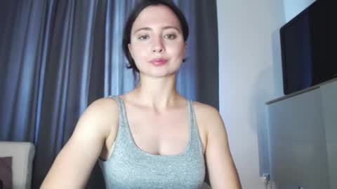 Nicole online show from September 9, 2025, 6:46 am