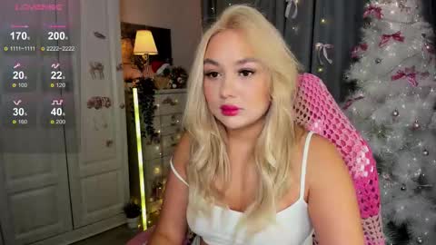 Snapshot of dreamaise chatting on January 9, 2026, 3:20 am Mary pvt open use pink and blue app lovense online show from January 9, 2026, 3:20 am