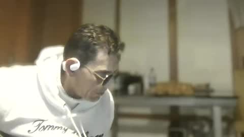 Dreambob online show from November 2, 2025, 12:13 am