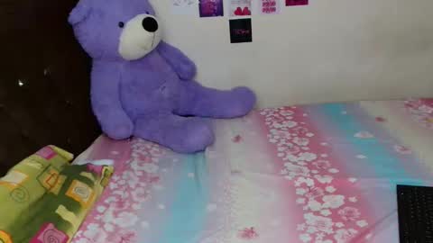 Dreameyes online show from March 11, 2026, 8:31 am