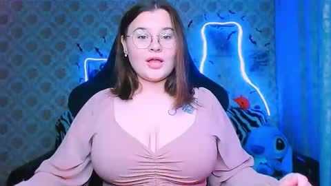 Snapshot of dreamforyoue2 chatting on October 28, 2025, 6:54 pm dreamforyoue2 online show from October 28, 2025, 6:54 pm