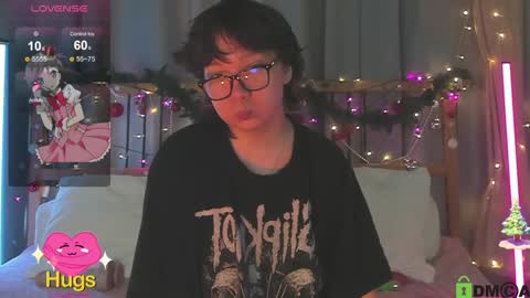 Snapshot of dreamgirllove chatting on December 22, 2024, 1:55 am Billy online show from December 22, 2024, 1:55 am