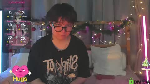 Snapshot of dreamgirllove chatting on December 22, 2024, 5:01 am Billy online show from December 22, 2024, 5:01 am