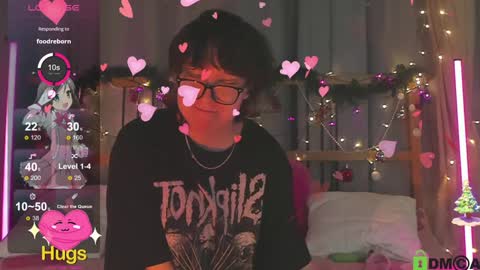 Snapshot of dreamgirllove chatting on January 3, 2025, 4:44 am Billy online show from January 3, 2025, 4:44 am