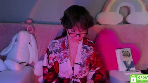 Snapshot of dreamgirllove chatting on February 4, 2025, 2:07 am Billy online show from February 4, 2025, 2:07 am