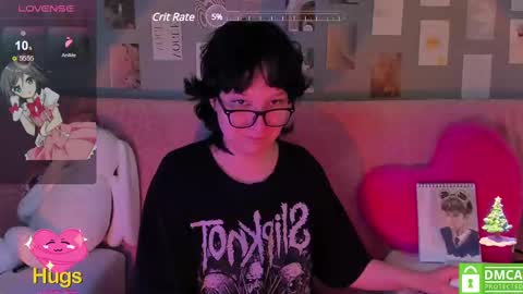 Snapshot of dreamgirllove chatting on February 17, 2025, 7:26 am Billy online show from February 17, 2025, 7:26 am