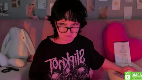 Snapshot of dreamgirllove chatting on March 5, 2025, 6:23 am Billy online show from March 5, 2025, 6:23 am