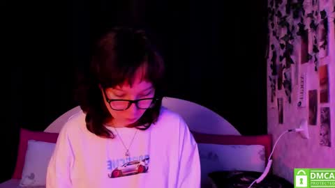 Snapshot of dreamgirllove chatting on October 4, 2025, 1:25 am Billy online show from October 4, 2025, 1:25 am