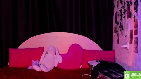 Snapshot of dreamgirllove chatting on November 6, 2025, 11:59 pm Billy online show from November 6, 2025, 11:59 pm