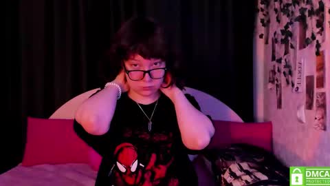 Snapshot of dreamgirllove chatting on November 21, 2025, 3:38 am Billy online show from November 21, 2025, 3:38 am