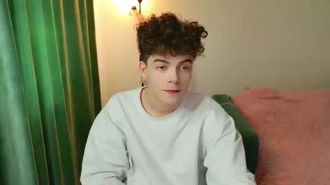 Snapshot of dreamgonetan chatting on November 8, 2025, 10:59 am dreamgonetan online show from November 8, 2025, 10:59 am