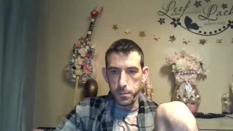 dreamguy38 online show from December 14, 2025, 6:30 am