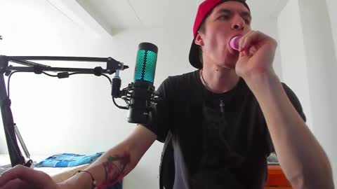 Snapshot of dreamhunterdz chatting on March 8, 2026, 8:34 pm Your lord. - ONLINE 1500 Pm to 2100 Pm - New York Hour online show from March 8, 2026, 8:34 pm