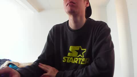 Snapshot of dreamhunterdz chatting on April 3, 2026, 4:05 pm Your lord. - ONLINE 1500 Pm to 2100 Pm - New York Hour online show from April 3, 2026, 4:05 pm