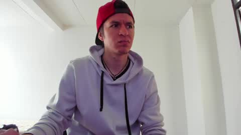 Snapshot of dreamhunterdz chatting on April 5, 2026, 7:44 pm Your lord. - ONLINE 1500 Pm to 2100 Pm - New York Hour online show from April 5, 2026, 7:44 pm