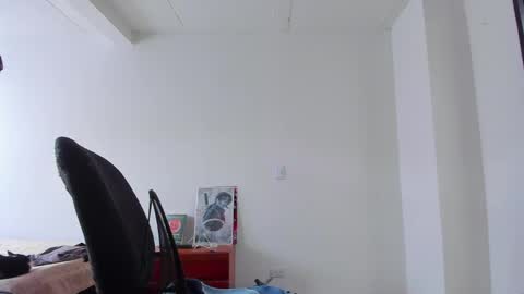 Snapshot of dreamhunterdz chatting on April 6, 2026, 7:15 pm Your lord. - ONLINE 1500 Pm to 2100 Pm - New York Hour online show from April 6, 2026, 7:15 pm