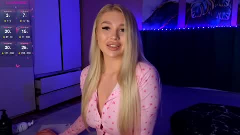 Mila online show from April 13, 2026, 4:29 am