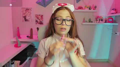 Snapshot of dreamleah_ chatting on October 13, 2025, 4:01 am dreamleah_ online show from October 13, 2025, 4:01 am