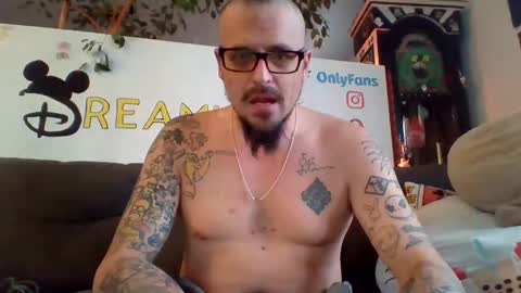 Snapshot of dreamlight69 chatting on February 16, 2025, 12:21 pm Dreamlight online show from February 16, 2025, 12:21 pm