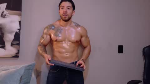 Snapshot of dreammr1 chatting on July 7, 2026, 9:19 pm cris online show from July 7, 2026, 9:19 pm
